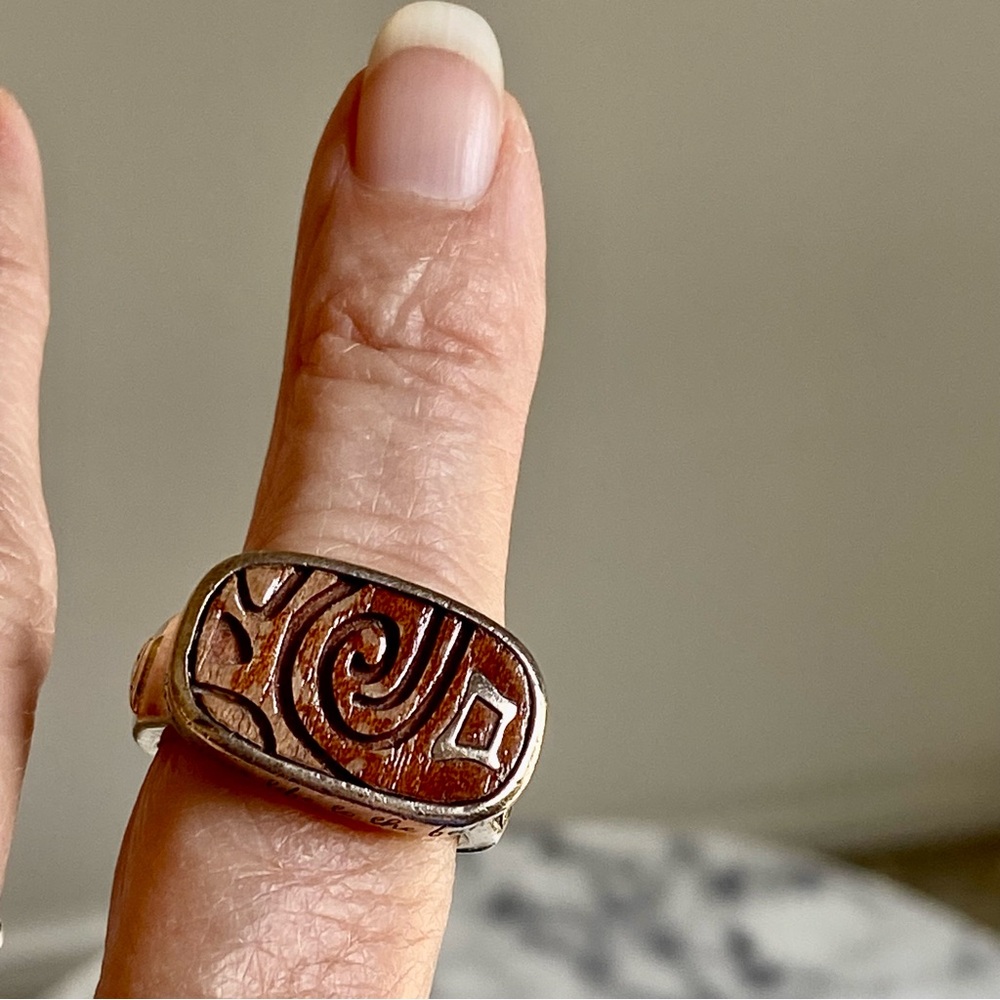 Silpada 925 Silver and Carved Wood-Inset "Live Your Best Life" Ring Size 7.5-8
